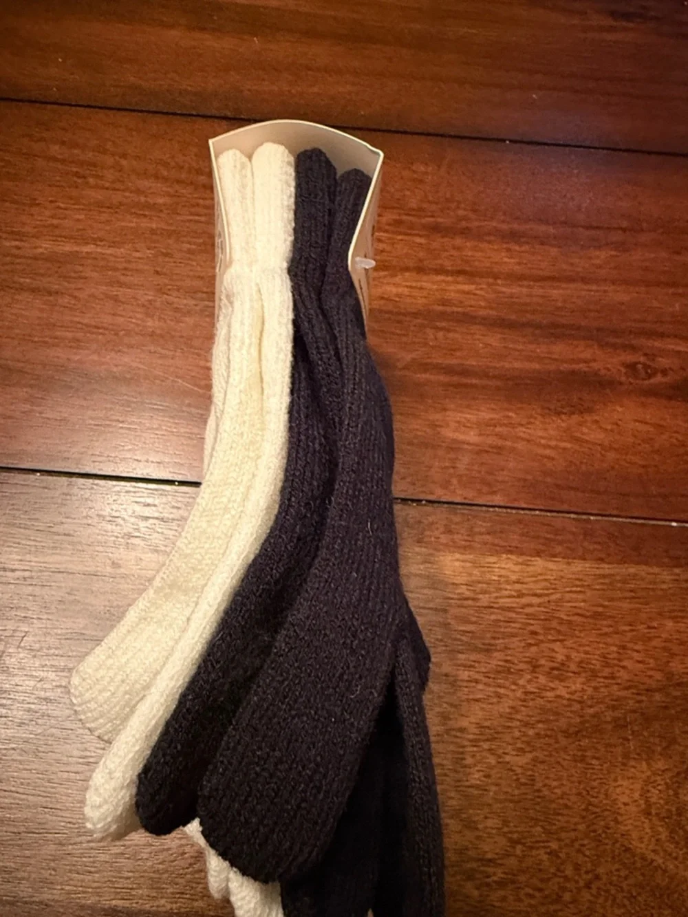 No Boundaries Cream Knit Glove‎ 2-Pack